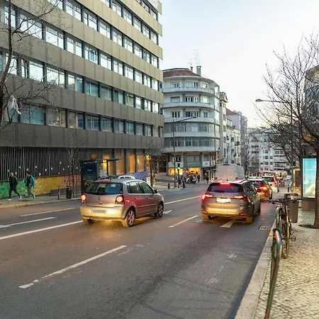 Modern T1 In Lisbon