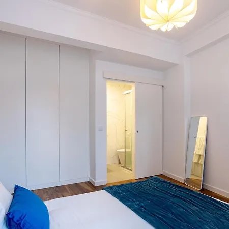 Modern T1 In Apartment